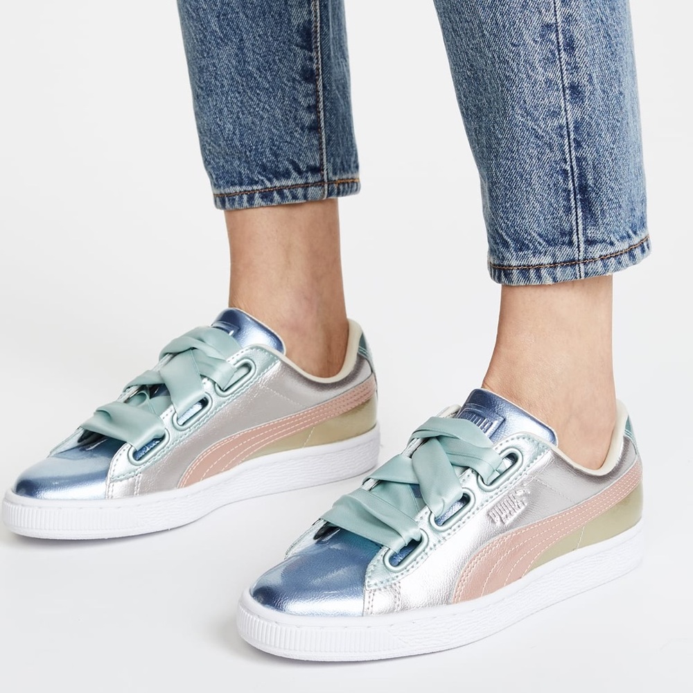 Brand new Pumas (style: Basket Heart Bauble)